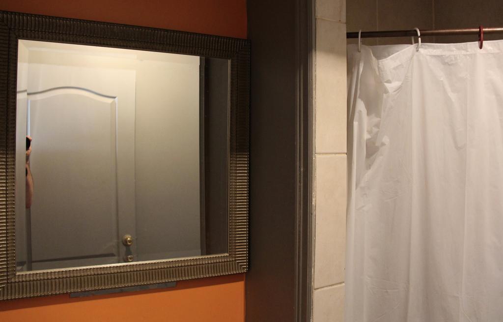 Toronto Central Hotel Ruang foto