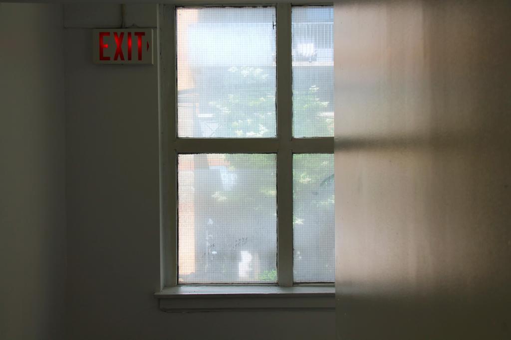 Toronto Central Hotel Bagian luar foto