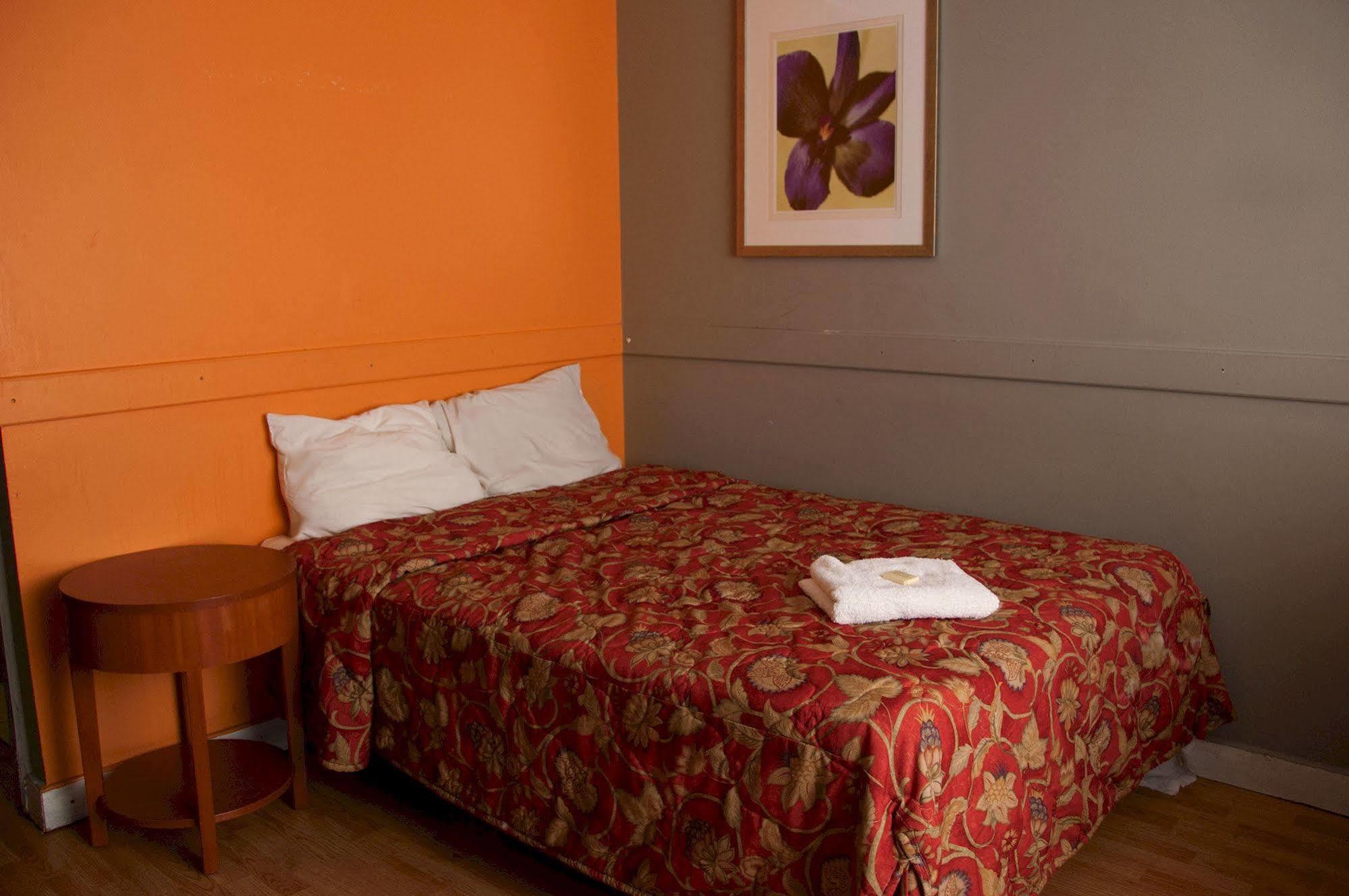 Toronto Central Hotel Bagian luar foto